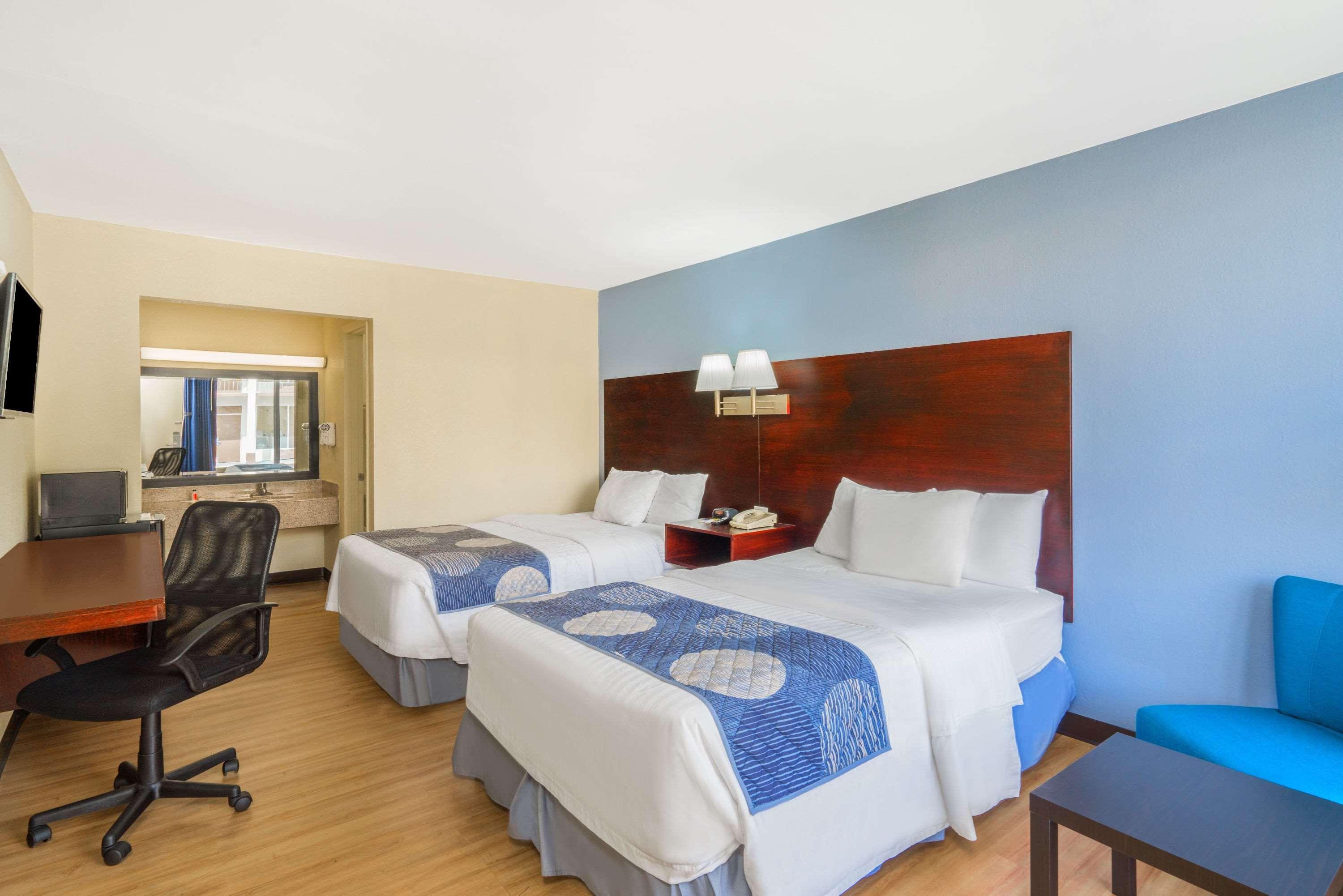 Days Inn By Wyndham Statesville Ngoại thất bức ảnh