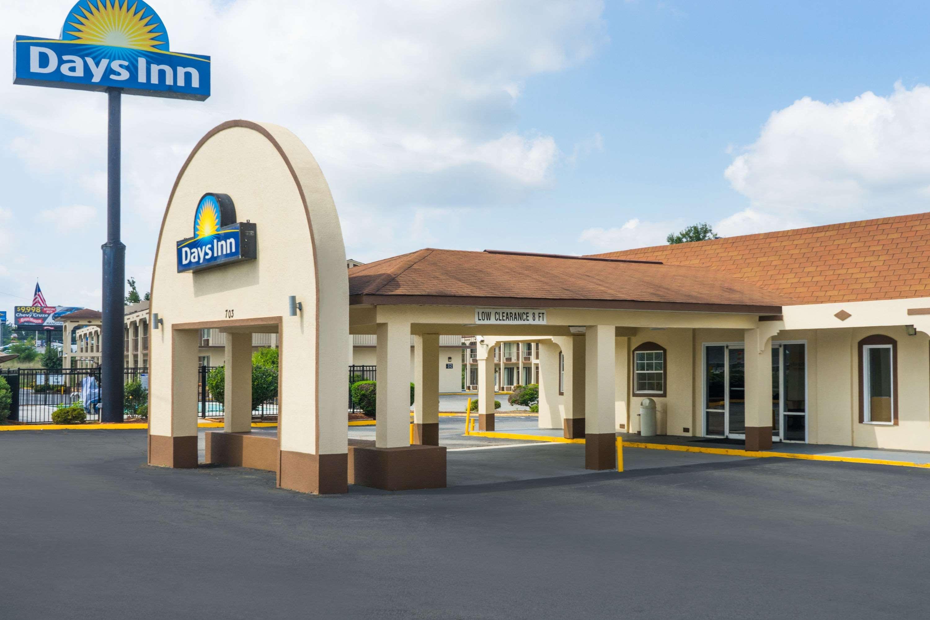 Days Inn By Wyndham Statesville Ngoại thất bức ảnh