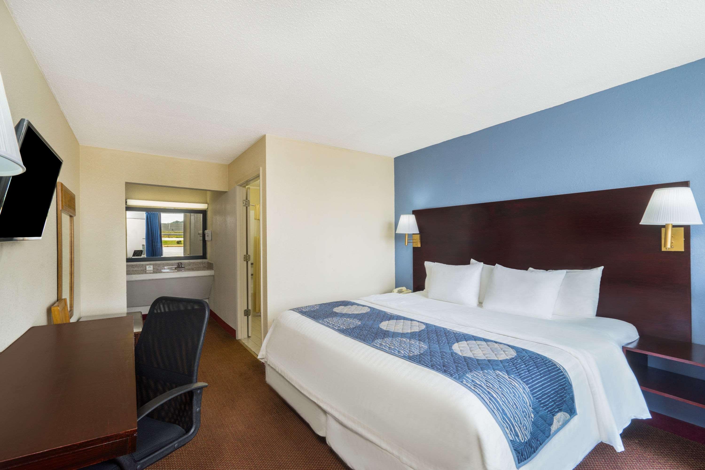Days Inn By Wyndham Statesville Ngoại thất bức ảnh