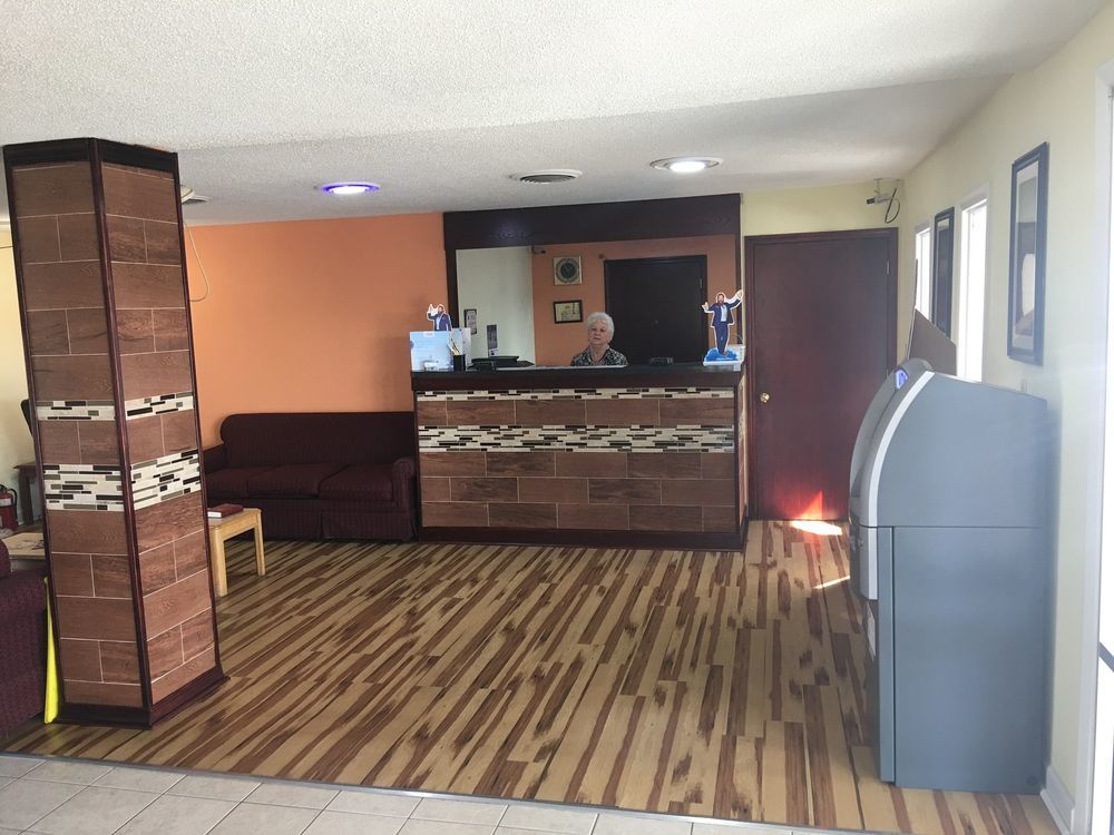 Days Inn By Wyndham Statesville Ngoại thất bức ảnh