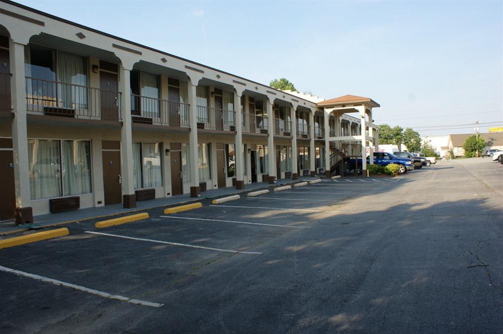 Days Inn By Wyndham Statesville Ngoại thất bức ảnh