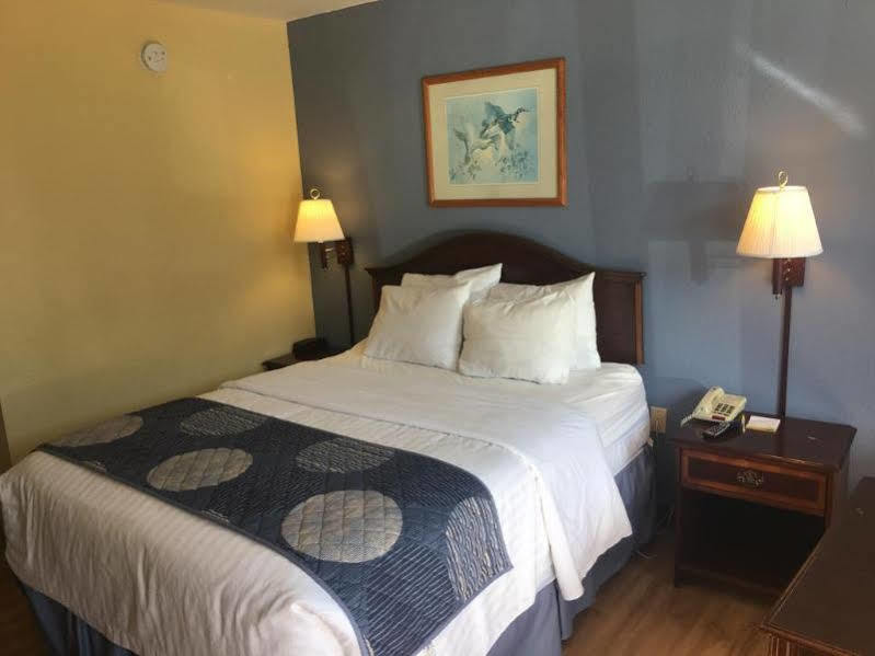 Days Inn By Wyndham Statesville Ngoại thất bức ảnh