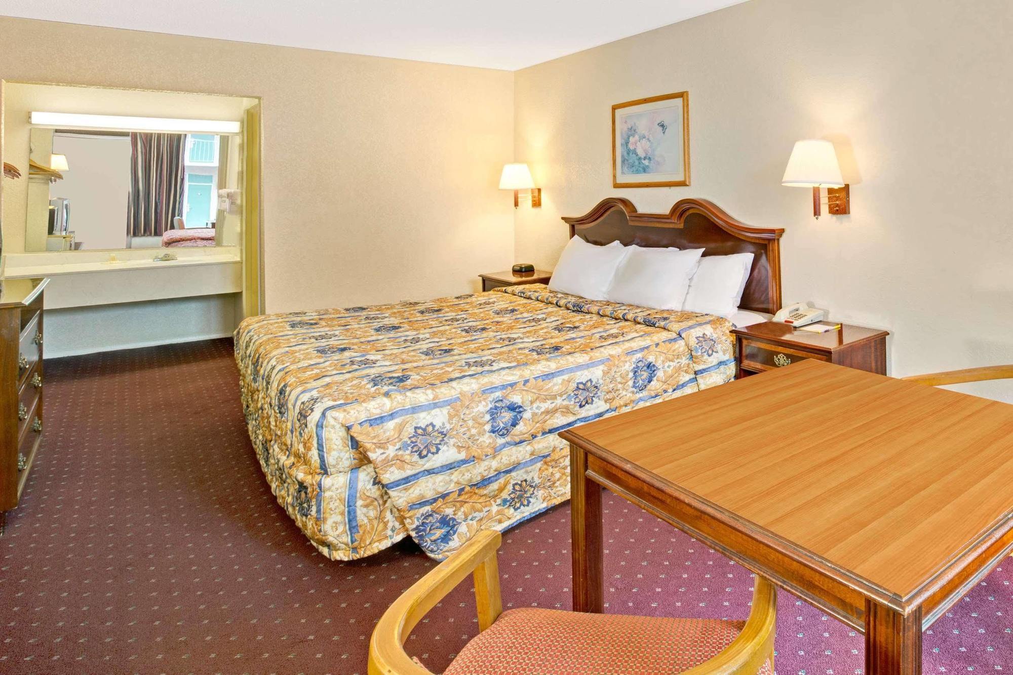 Days Inn By Wyndham Statesville Ngoại thất bức ảnh