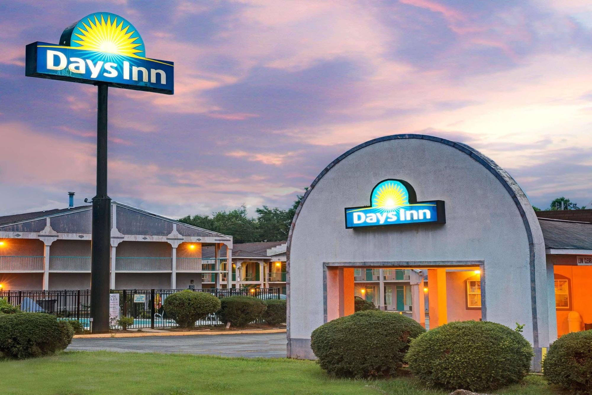 Days Inn By Wyndham Statesville Ngoại thất bức ảnh
